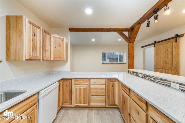 772 S Beaver Lake Road, Big Lake, AK 99623