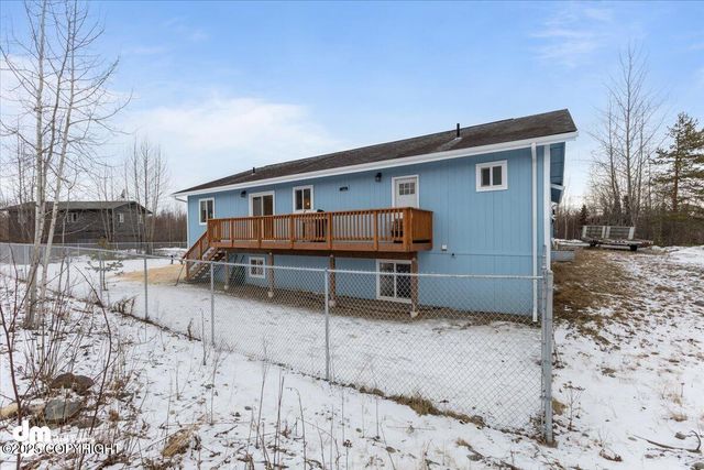 772 S Beaver Lake Road, Big Lake, AK 99623