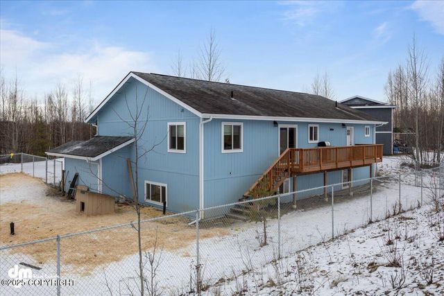 772 S Beaver Lake Road, Big Lake, AK 99623