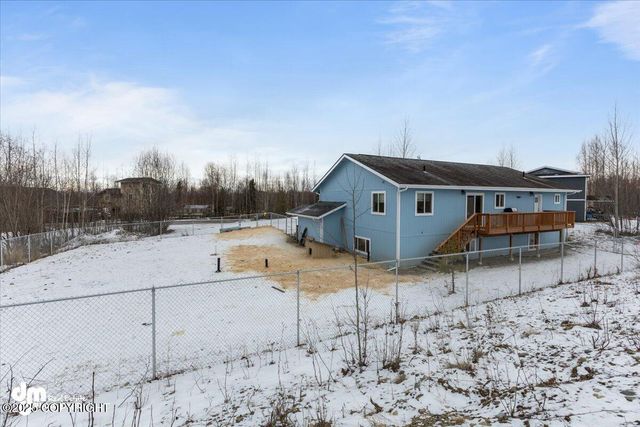 772 S Beaver Lake Road, Big Lake, AK 99623