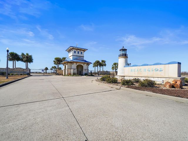 3219 Camp Hulen Drive, Palacios, TX 77465