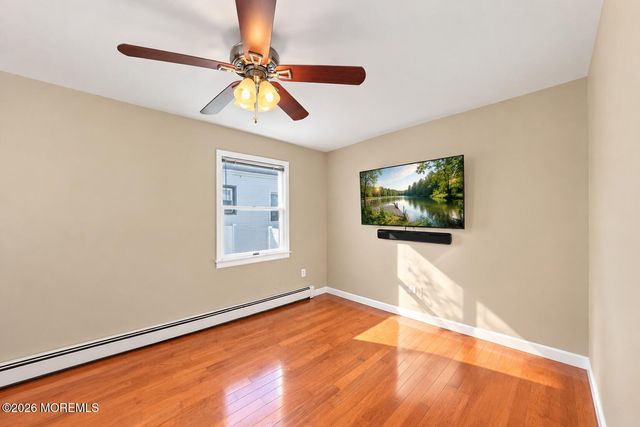 32 3rd Street, Fords, NJ 08863