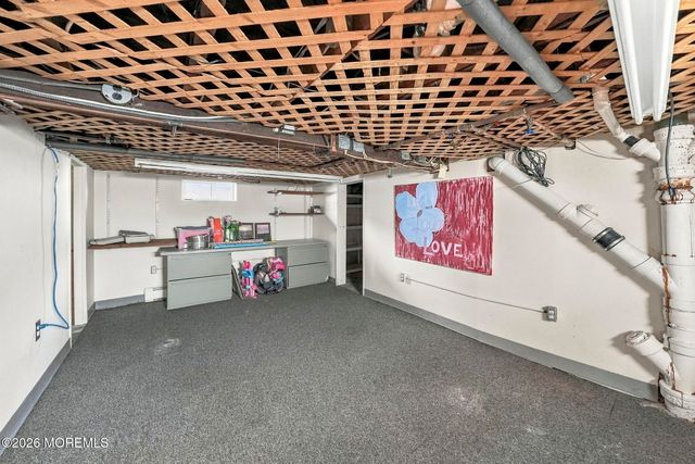 32 3rd Street, Fords, NJ 08863