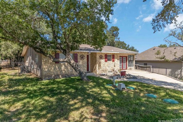 1447 Springwater, Canyon Lake, TX 78133