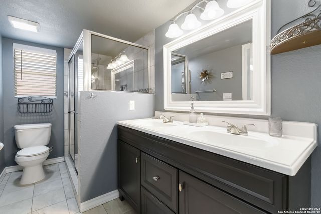 1447 Springwater, Canyon Lake, TX 78133