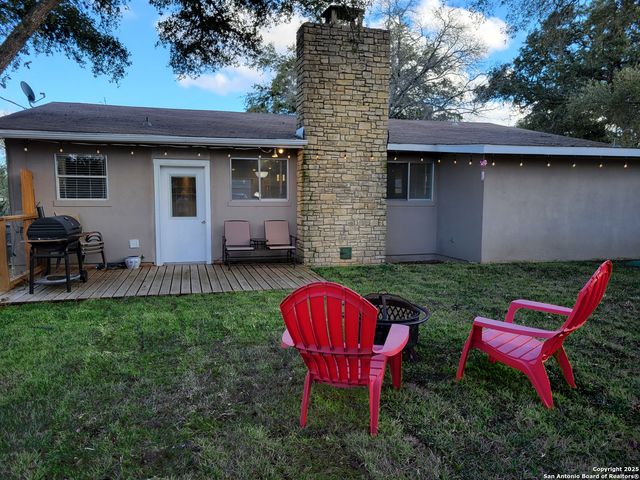 1447 Springwater, Canyon Lake, TX 78133