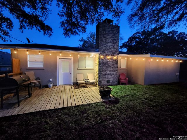 1447 Springwater, Canyon Lake, TX 78133
