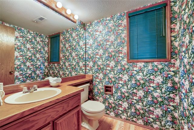 20525 NE 68th Street, Redmond, WA 98053