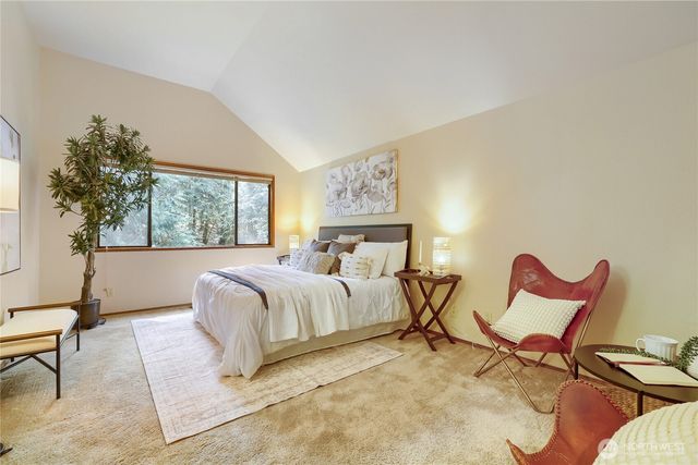 20525 NE 68th Street, Redmond, WA 98053
