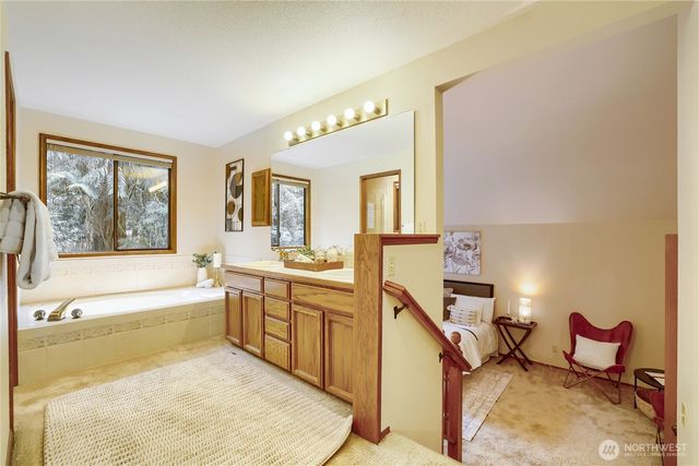 20525 NE 68th Street, Redmond, WA 98053