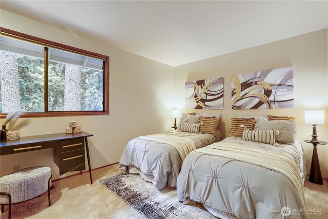 20525 NE 68th Street, Redmond, WA 98053
