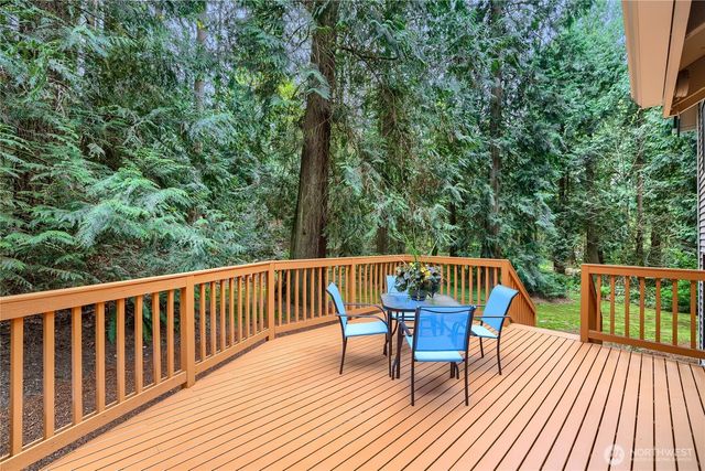 20525 NE 68th Street, Redmond, WA 98053