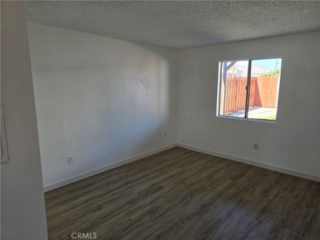 38423 10th Place E 1, Palmdale, CA 93550