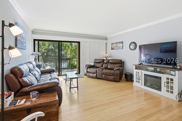 85 Folly Field Rd Apt 131, Hilton Head Island, SC 29928