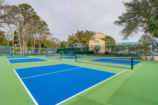 85 Folly Field Rd Apt 131, Hilton Head Island, SC 29928