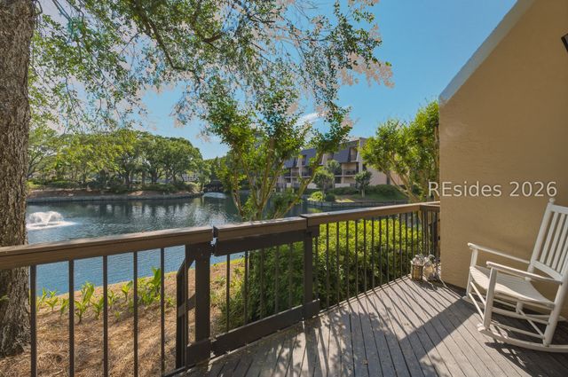 85 Folly Field Rd Apt 131, Hilton Head Island, SC 29928