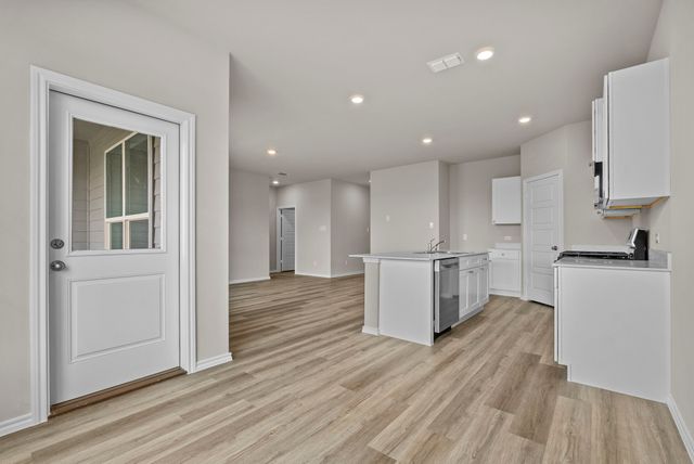 9409 Mint Hill Drive, Fort Worth, TX 76108