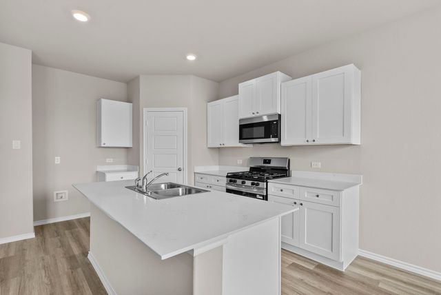 9409 Mint Hill Drive, Fort Worth, TX 76108