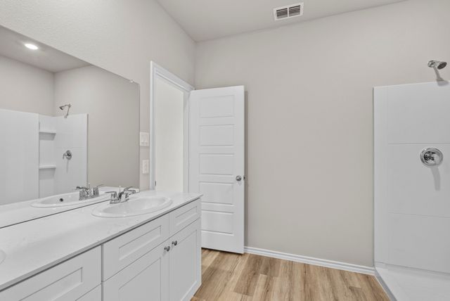 9409 Mint Hill Drive, Fort Worth, TX 76108