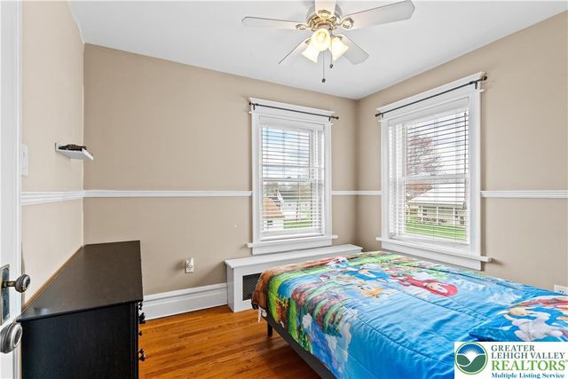 956 Club Avenue, Allentown City, PA 18109