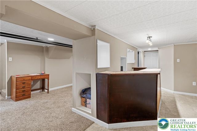 956 Club Avenue, Allentown City, PA 18109
