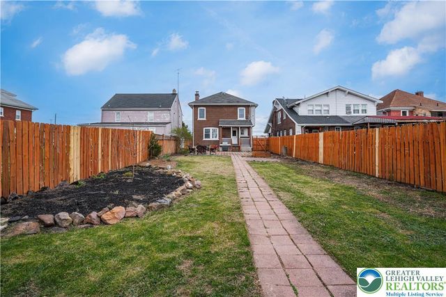 956 Club Avenue, Allentown City, PA 18109