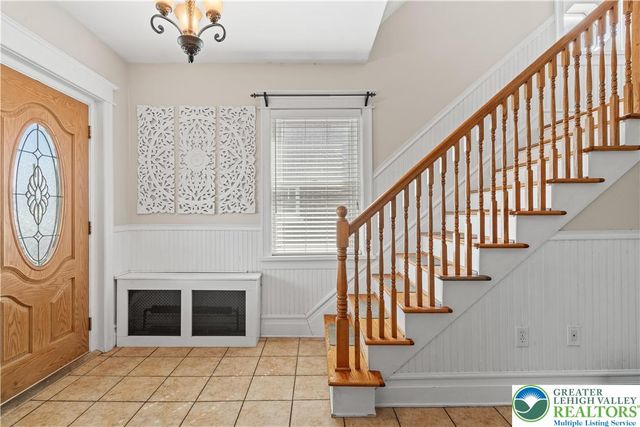 956 Club Avenue, Allentown City, PA 18109
