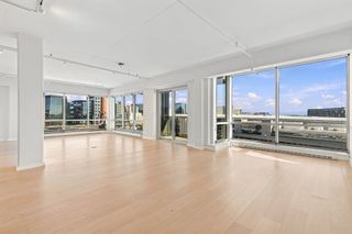 25 Channel Center 1102, Boston, MA 02210