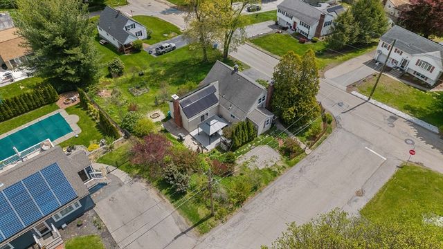 38 Upland St, Auburn, MA 01501