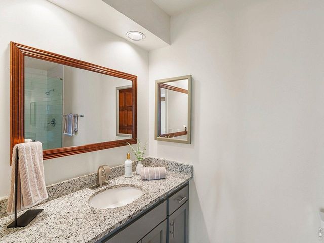 4300 Sunshine Canyon Dr, Boulder, CO 80302