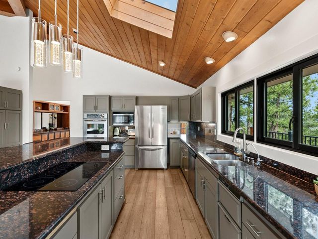 4300 Sunshine Canyon Dr, Boulder, CO 80302