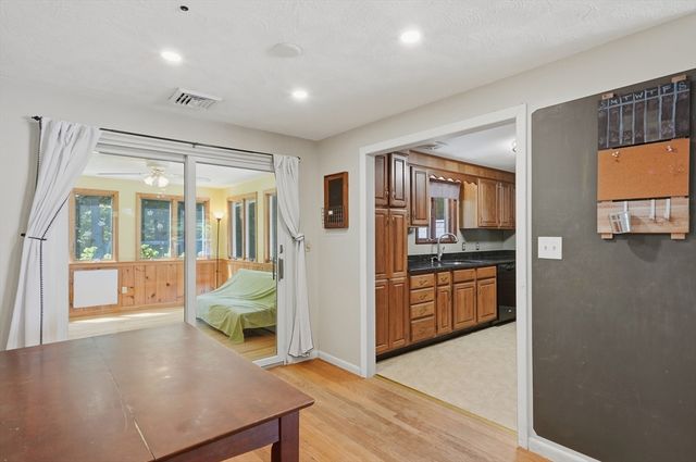 15 Kiberd Drive, Chelmsford, MA 01863