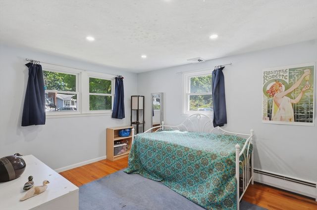 15 Kiberd Drive, Chelmsford, MA 01863