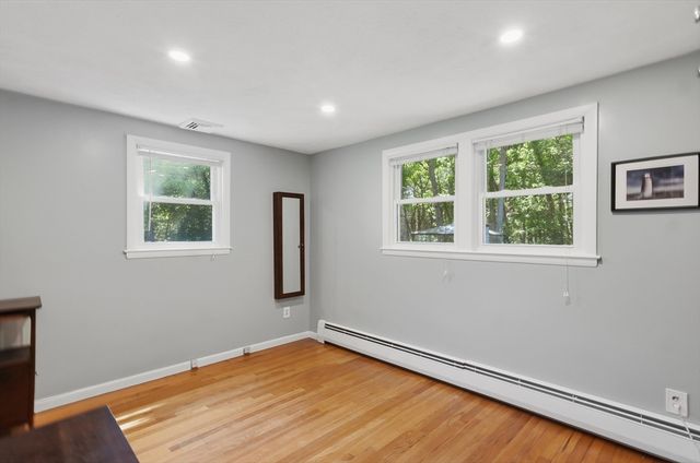 15 Kiberd Drive, Chelmsford, MA 01863