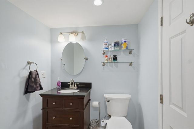 15 Kiberd Drive, Chelmsford, MA 01863