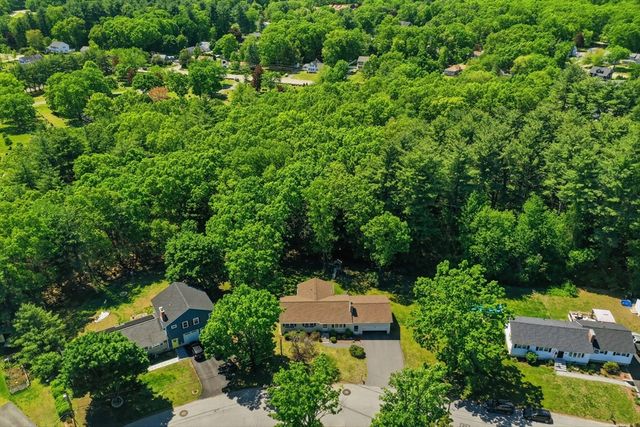 15 Kiberd Drive, Chelmsford, MA 01863