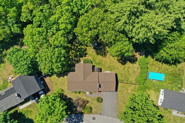 15 Kiberd Drive, Chelmsford, MA 01863