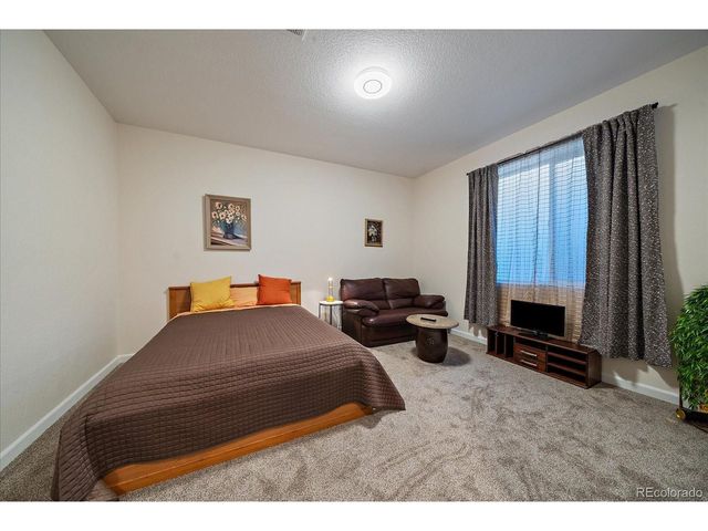 25058 E Alder Dr, Aurora, CO 80016