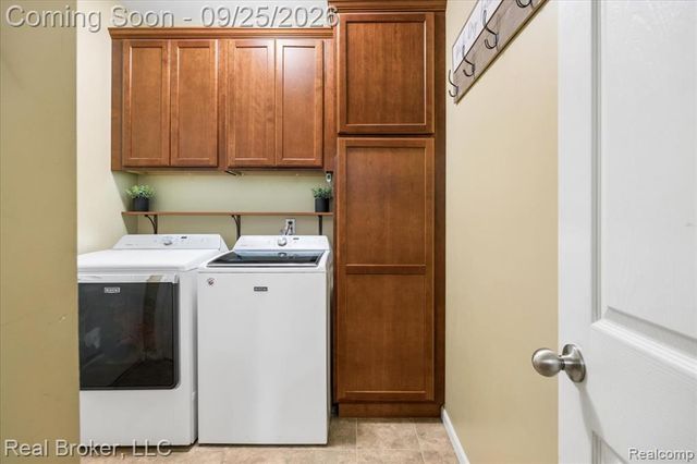 51285 Upland View Street, Canton, MI 48188