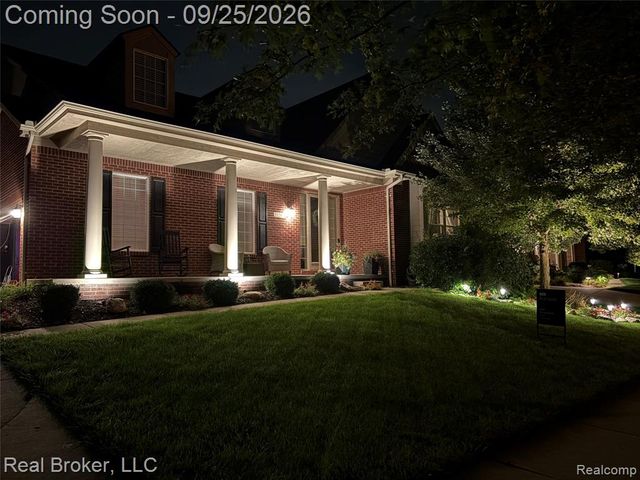 51285 Upland View Street, Canton, MI 48188