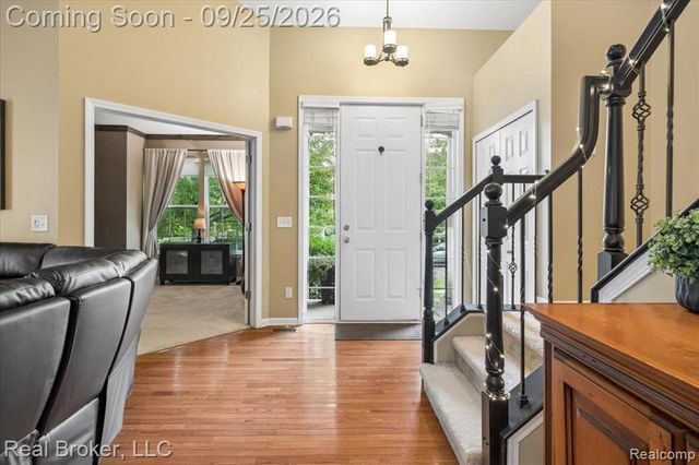 51285 Upland View Street, Canton, MI 48188