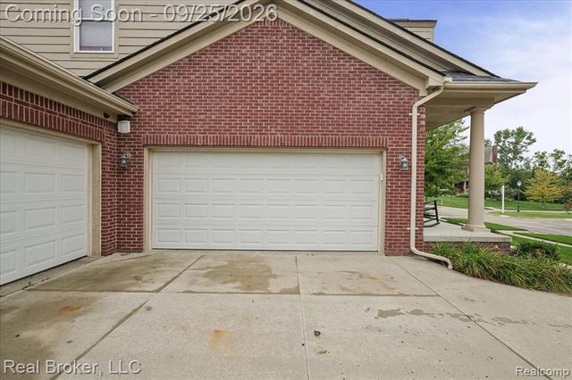 51285 Upland View Street, Canton, MI 48188