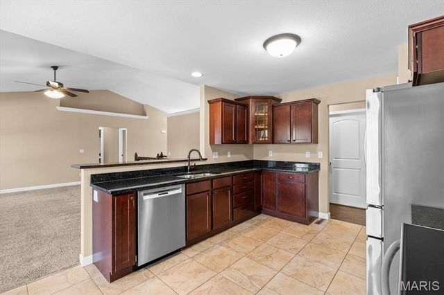 1239 Rutledge Drive, Troy, IL 62294