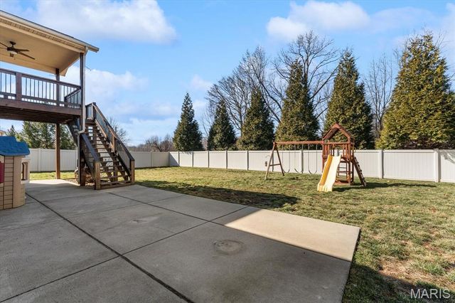 1239 Rutledge Drive, Troy, IL 62294