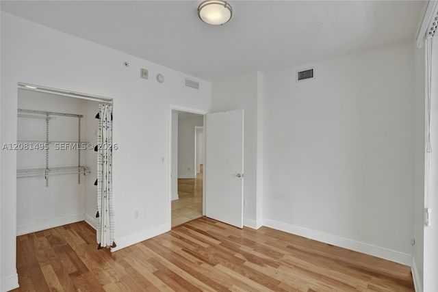7275 SW 90th St C410, Miami, FL 33156