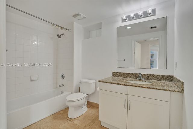 7275 SW 90th St C410, Miami, FL 33156