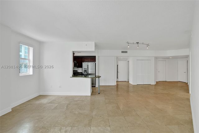 7275 SW 90th St C410, Miami, FL 33156