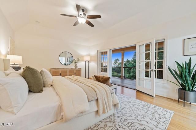 3250 Mesaloa Lane, Pasadena, CA 91107