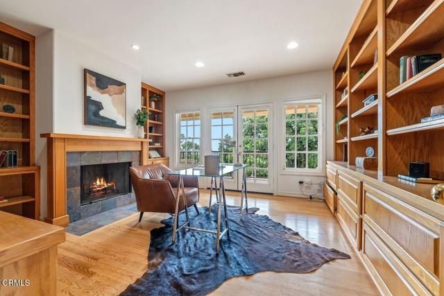 3250 Mesaloa Lane, Pasadena, CA 91107