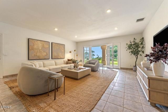 3250 Mesaloa Lane, Pasadena, CA 91107